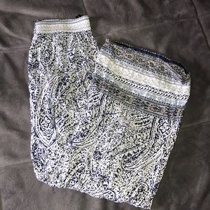 Adorable Bohemian Flowy Pants!!